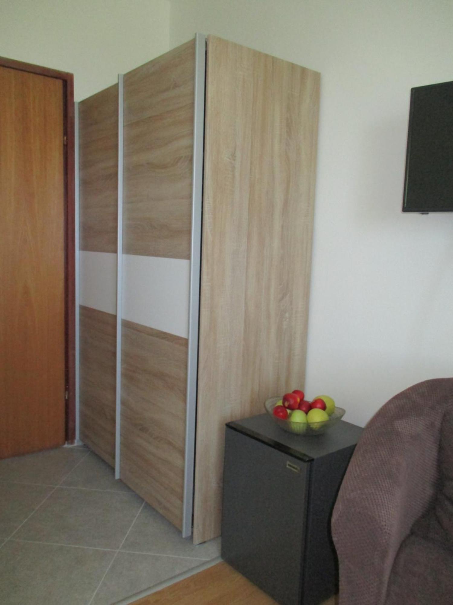 Bed and Breakfast Sobe Bukaleta Loznati Exterior foto
